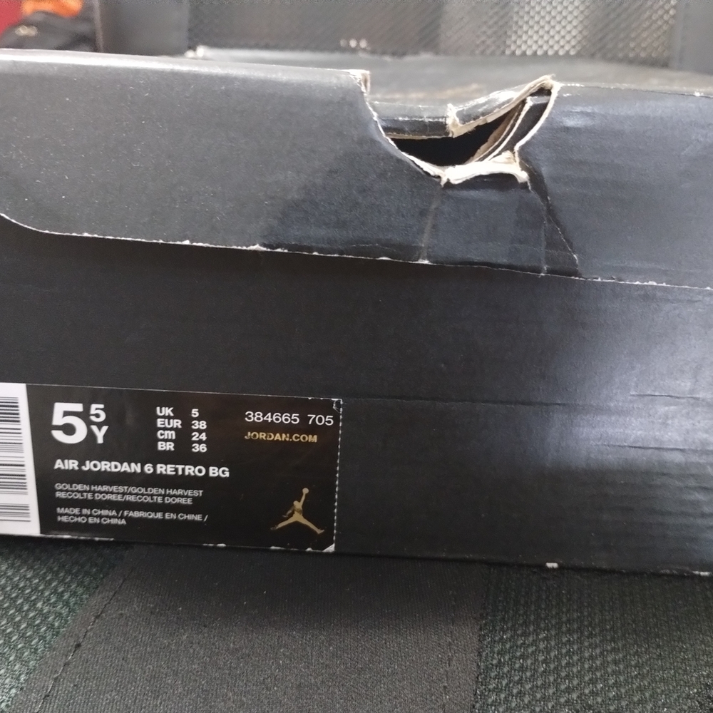 Jordan 6 - Picture 9 of 9